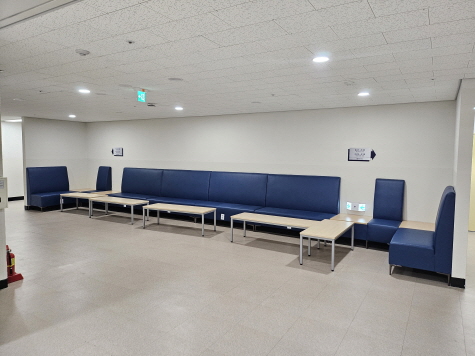 5층 휴게실 내부사진